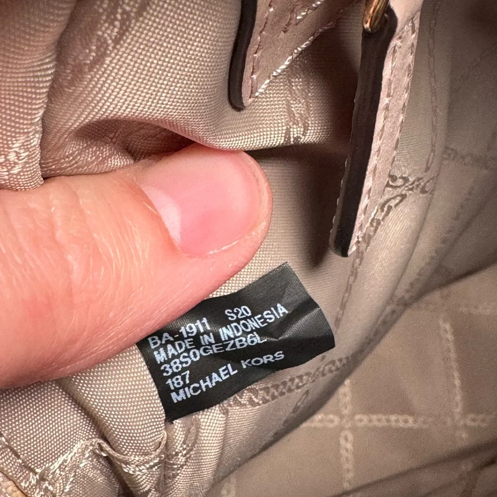 Michael Kors Rhea Zip Blush Perforated Logo Backpack - Picture 7 of 12